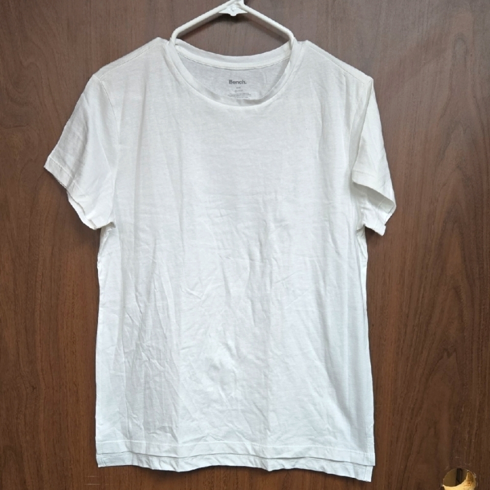 Bench Size M White Classic Crew Neck T-Shirt